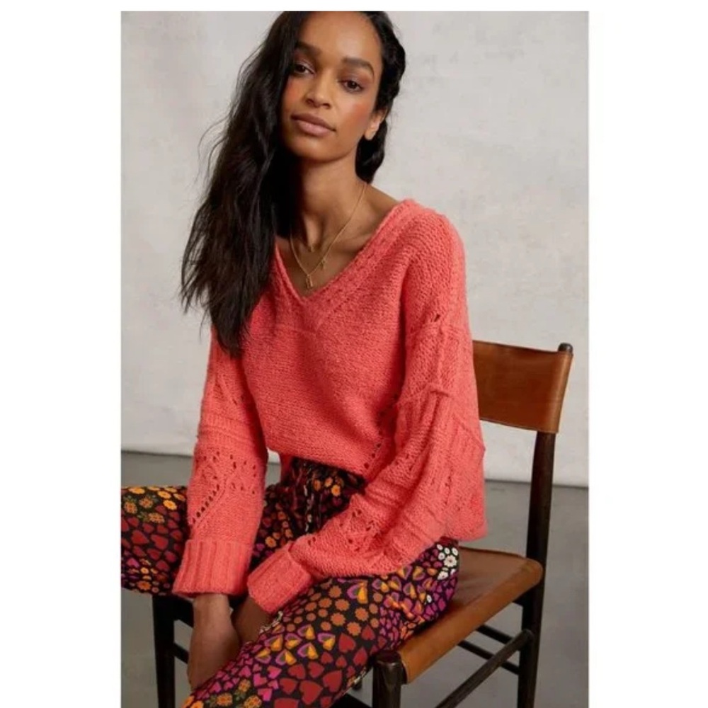 Anthropologie Pilcro Marla V-neck Sweater in a salmon/coral color 2X